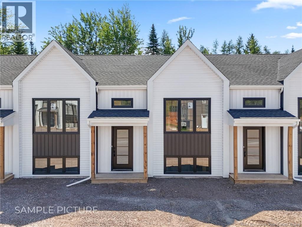 78 Beau Domaine St, Dieppe, NB E1A 9H5