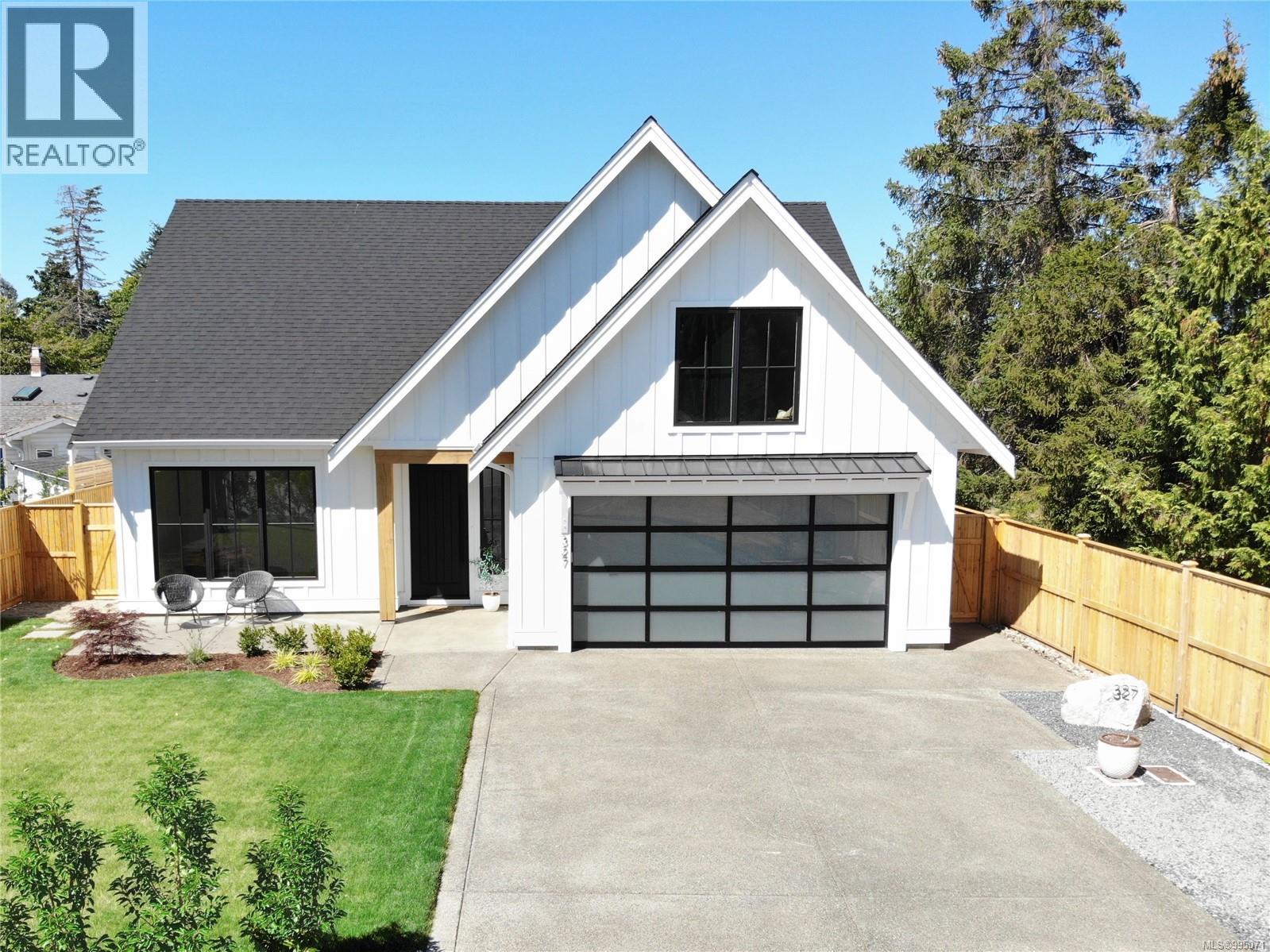 327 Wisteria St, Parksville, BC V9P 1E1