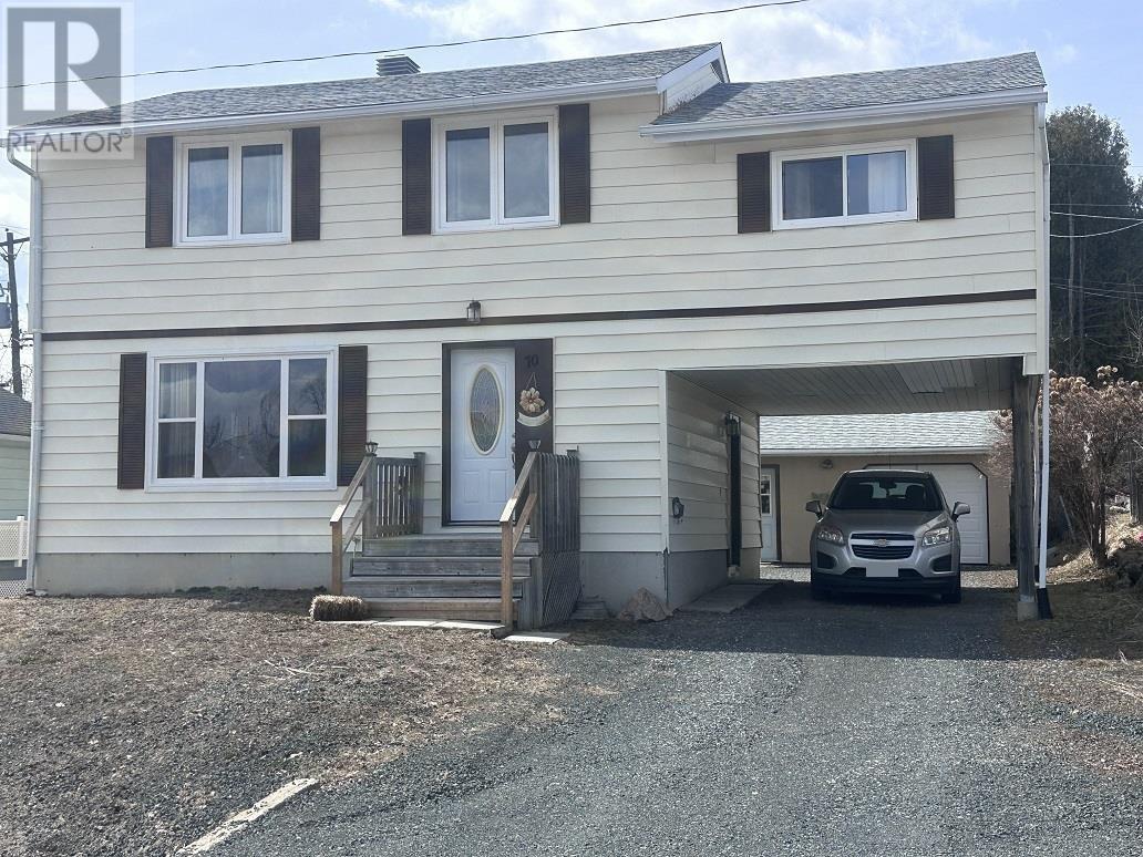 70 Roman Ave, Elliot Lake, ON P5A 1S1
