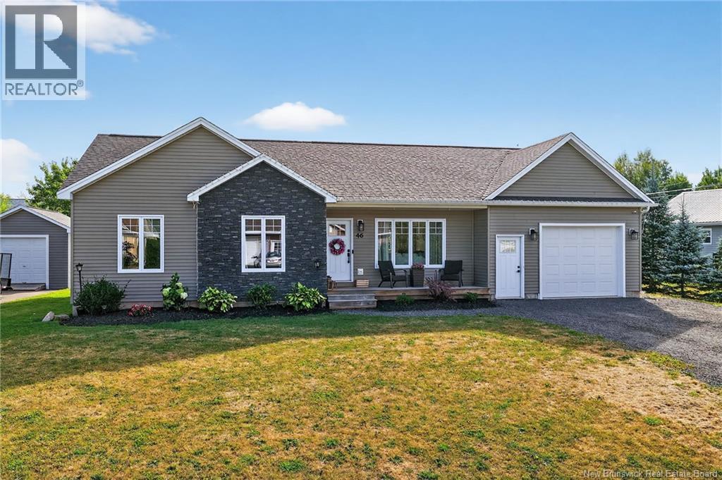 46 Chad Cres, Salisbury, NB E4J 3N3