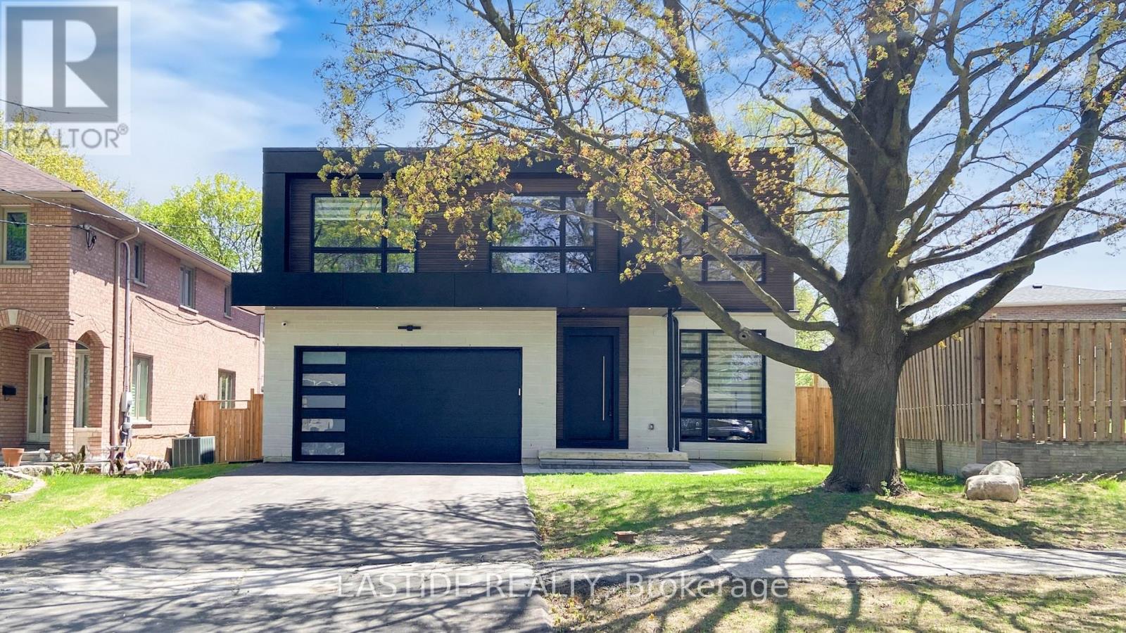 35 Clareville Cres, Toronto, ON M2J 2B9