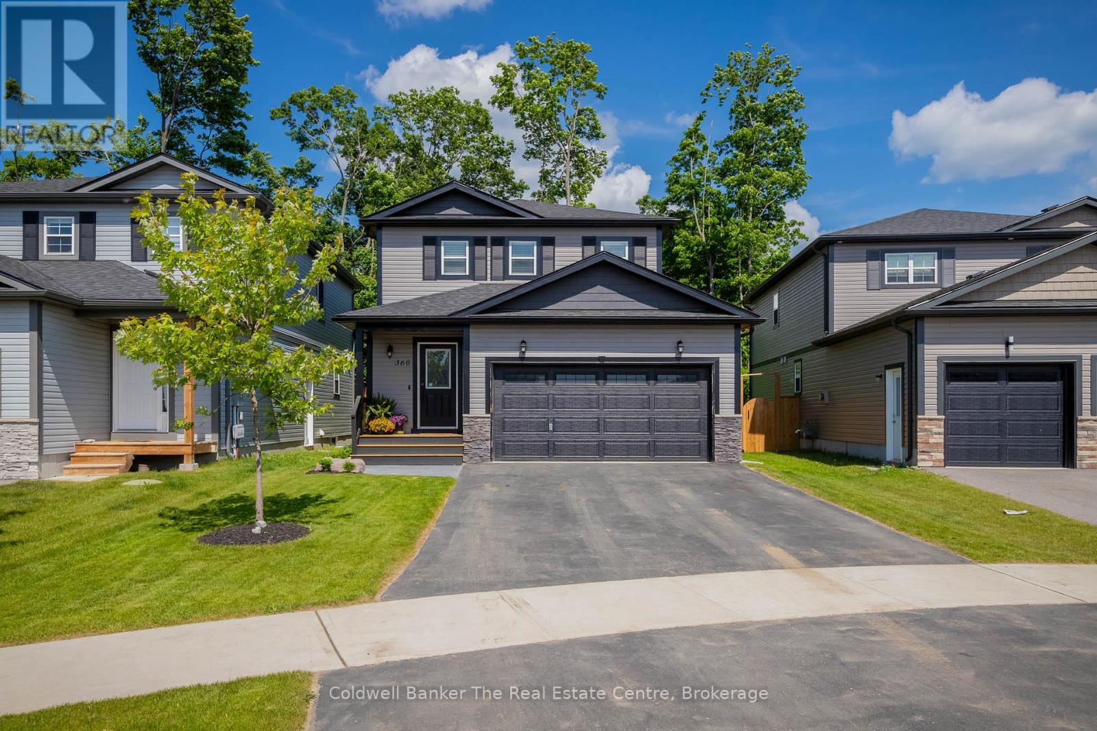 360 Wild Rose Dr, Gravenhurst, ON P1P 1A1
