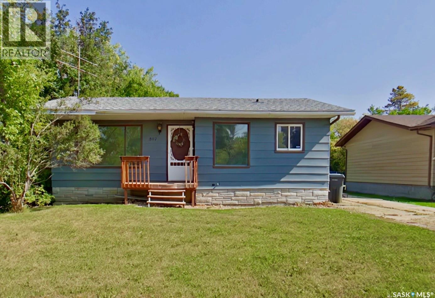 407 Bell St, Indian Head, SK S0G 2K0