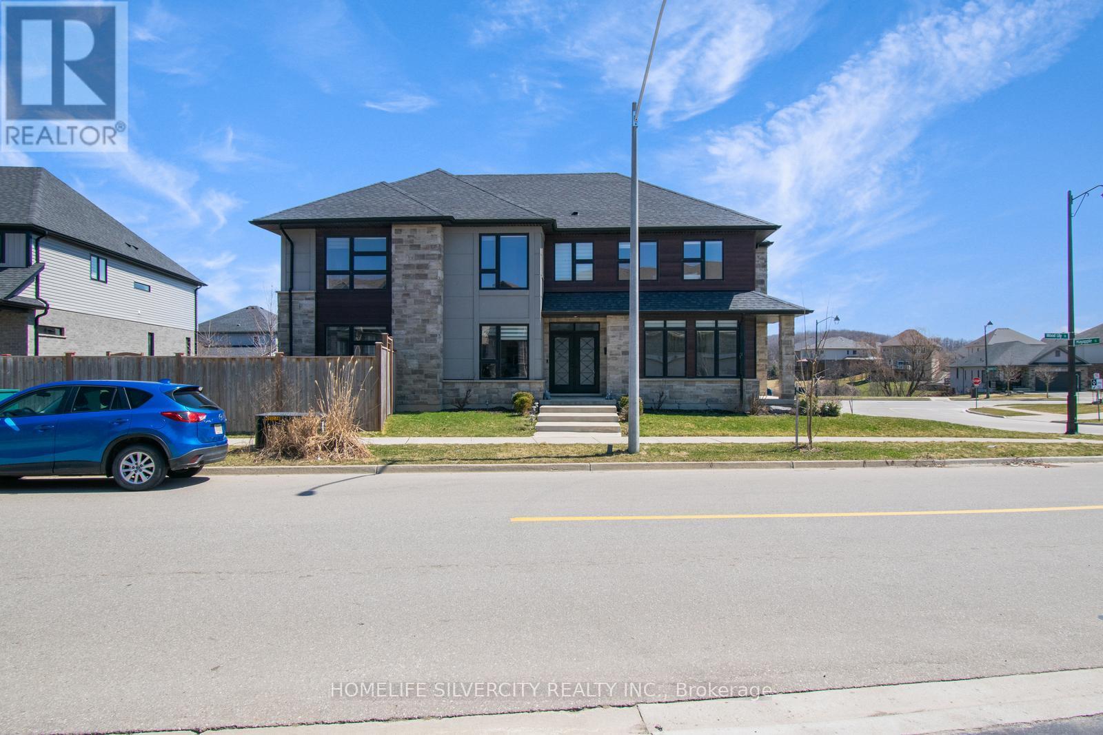 556 Mayapple St, Waterloo, ON N2V 0C3