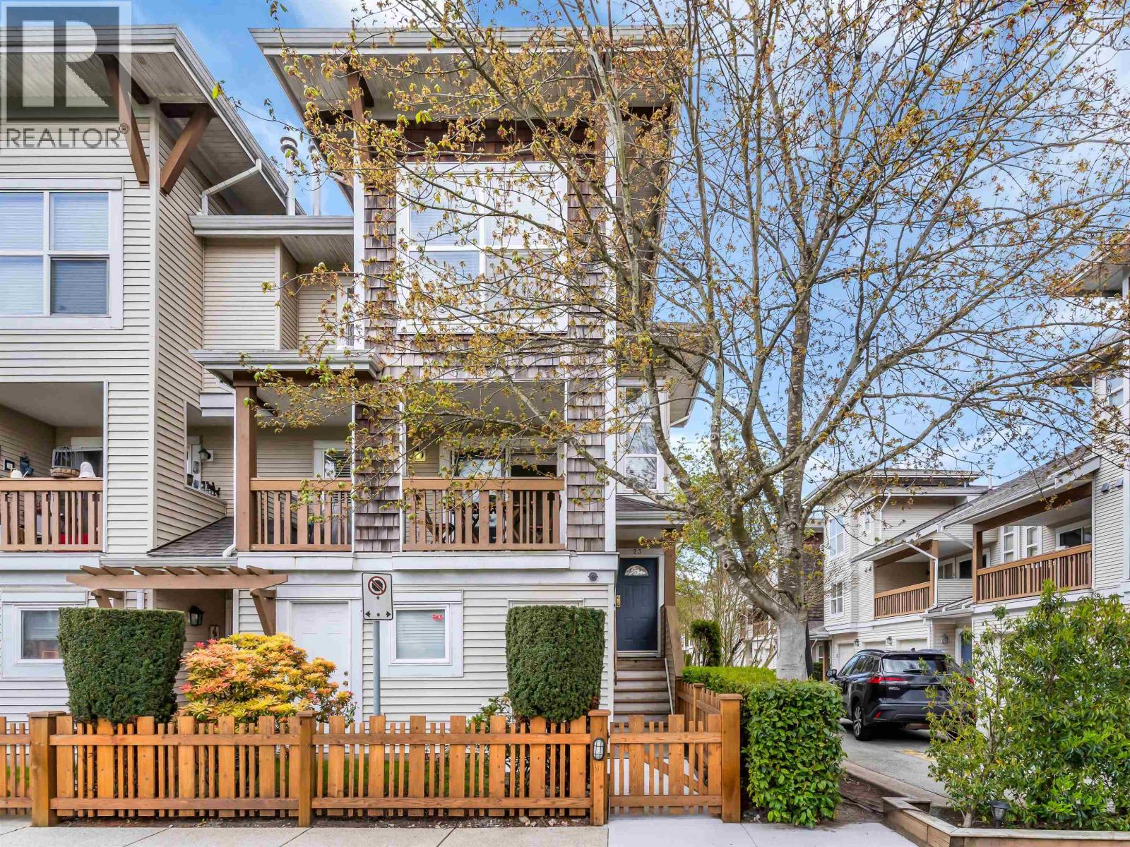 7100 Lynnwood Drive Unit 23, Richmond, BC V7C 5S8