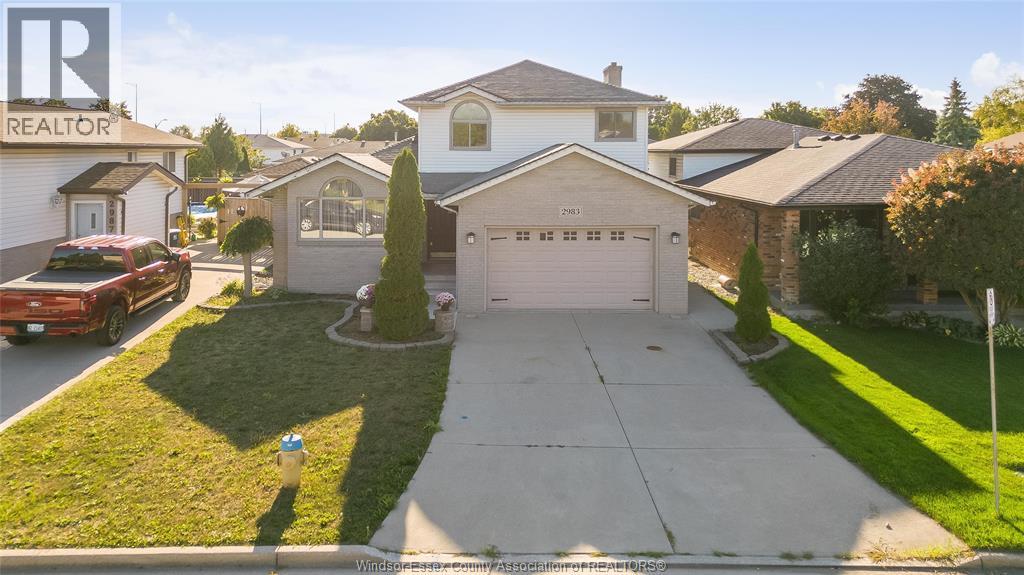 2983 Jennifer Dr, Windsor, ON N8W 5J2