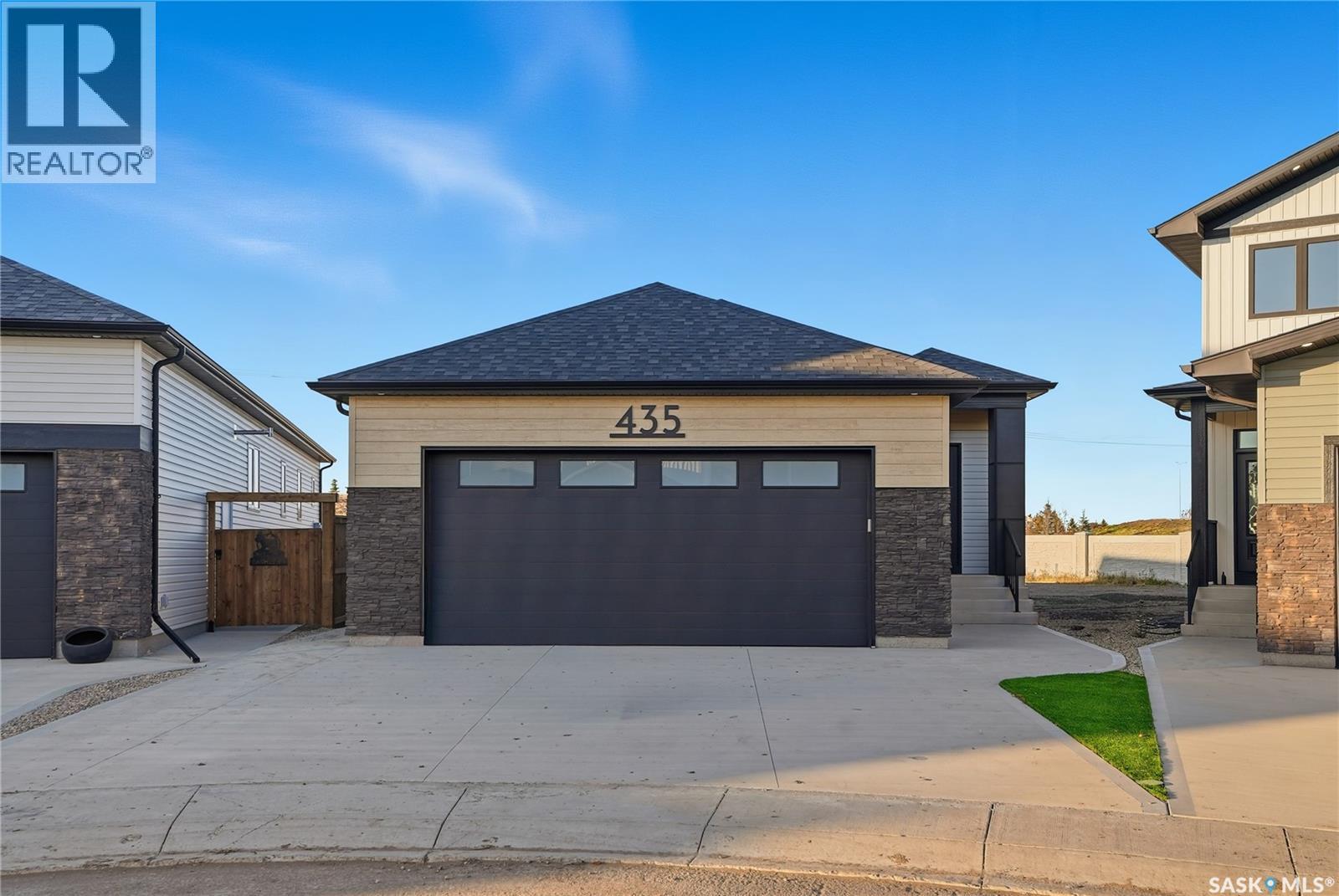 435 Doran Cres, Saskatoon, SK S7V 1W2