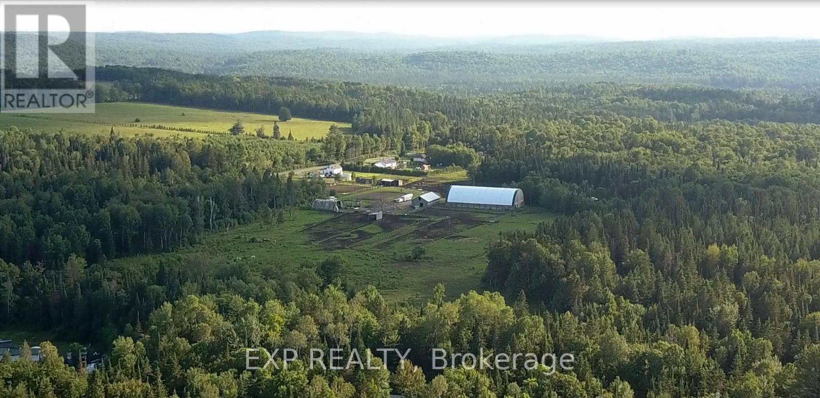239 E Lake Rd, Hastings Highlands, ON K0L 2S0