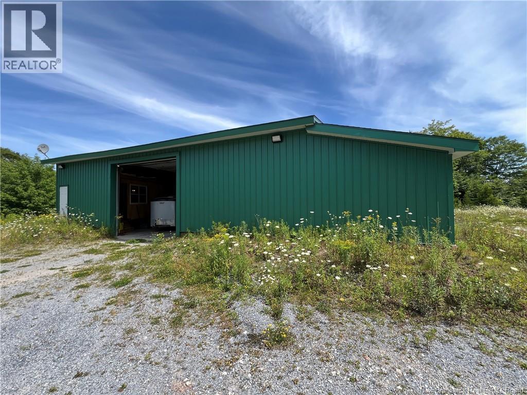 100 Parkside Rd, Quispamsis, NB E2G 1Y9