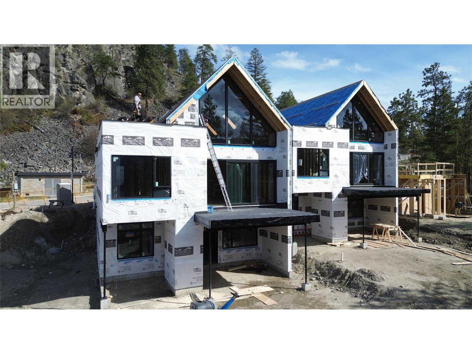 3700 Mckinley Beach Drive Unit 6, Kelowna, BC V1V 1G2