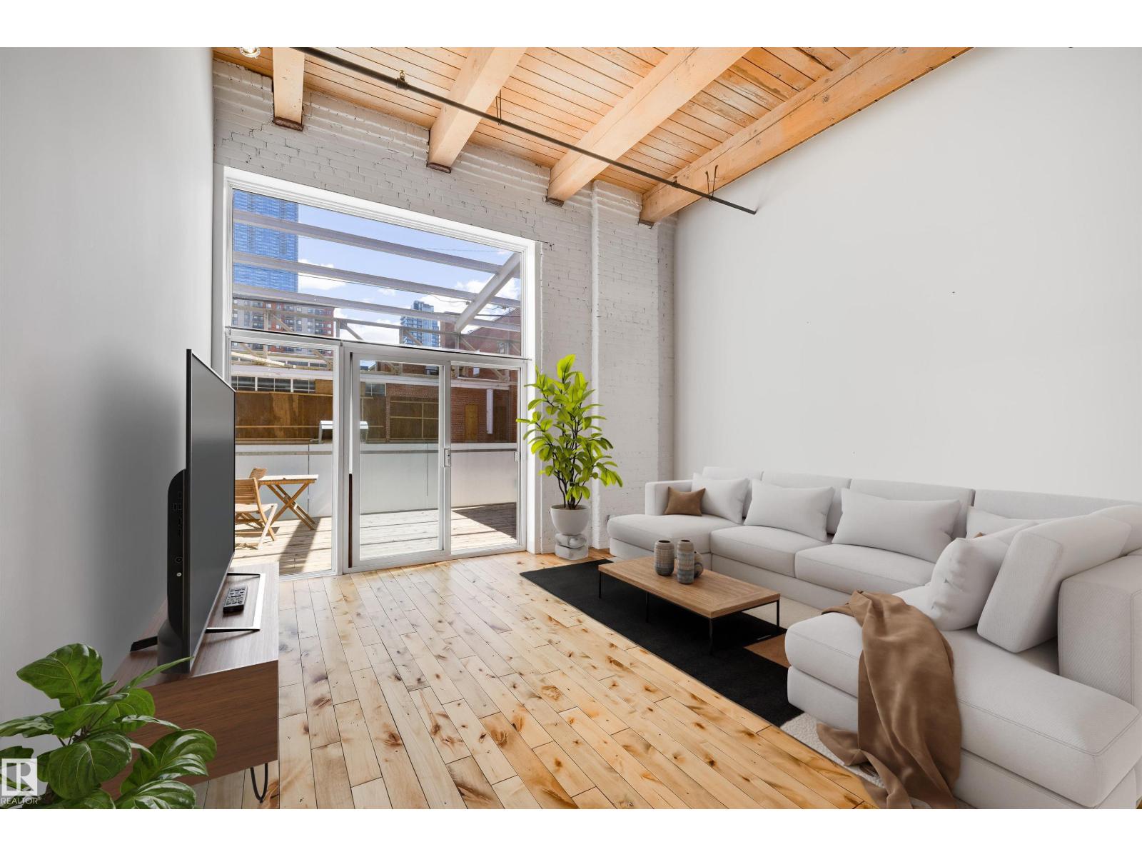 10309 107 Street Northwest #104, Edmonton, AB T5J 1K3