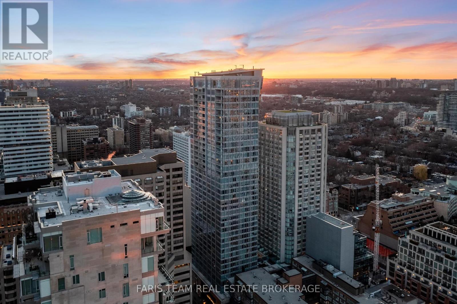 3501 200 Cumberland St, Toronto, ON M5R 0B7