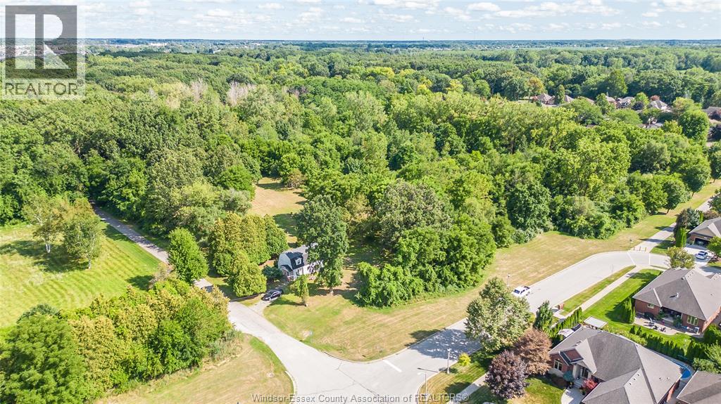 2185 Washington Blvd, Lasalle, ON N9H 1Y5