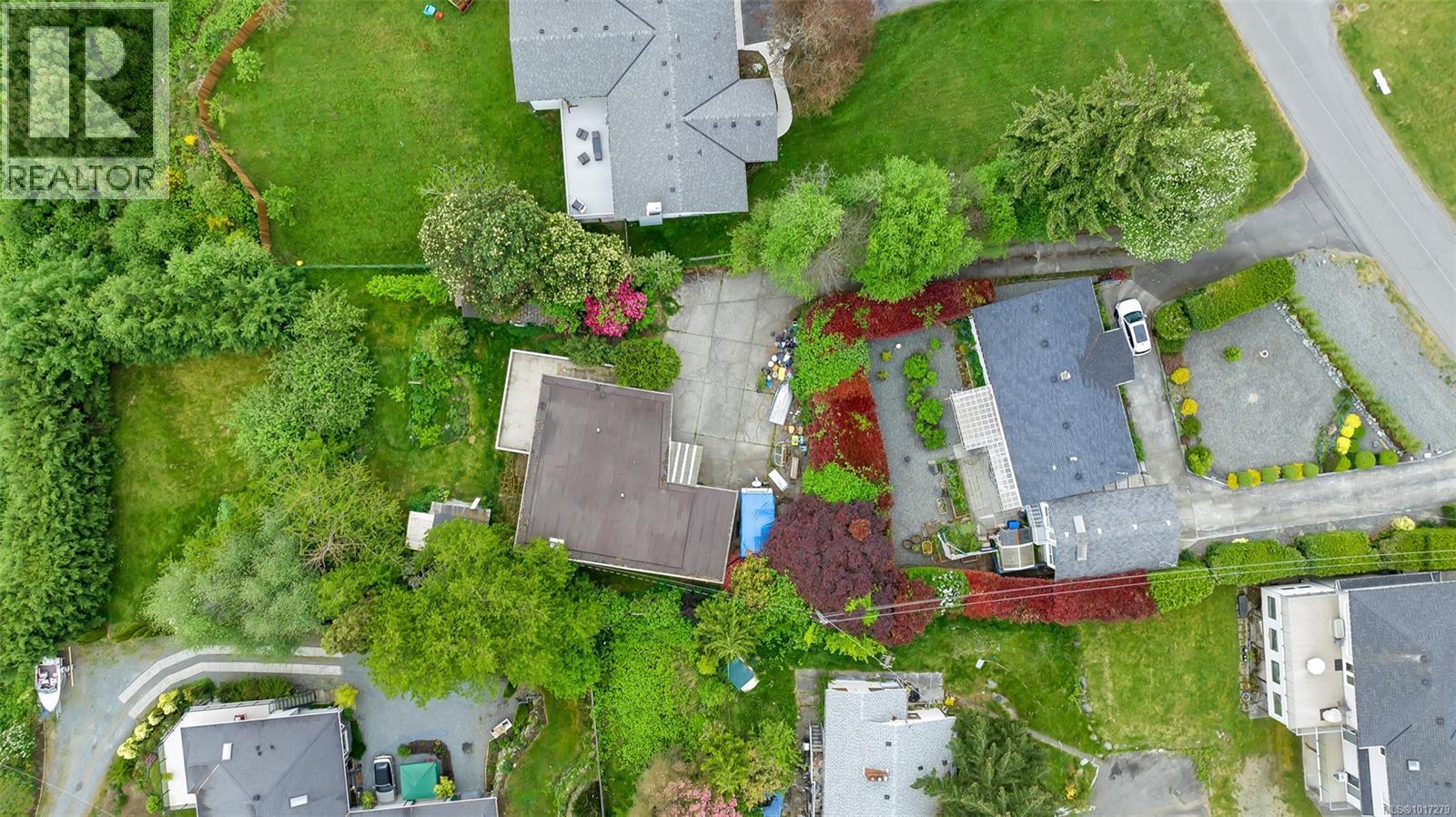 427 Walker Ave #a, Ladysmith, BC V9G 1V7
