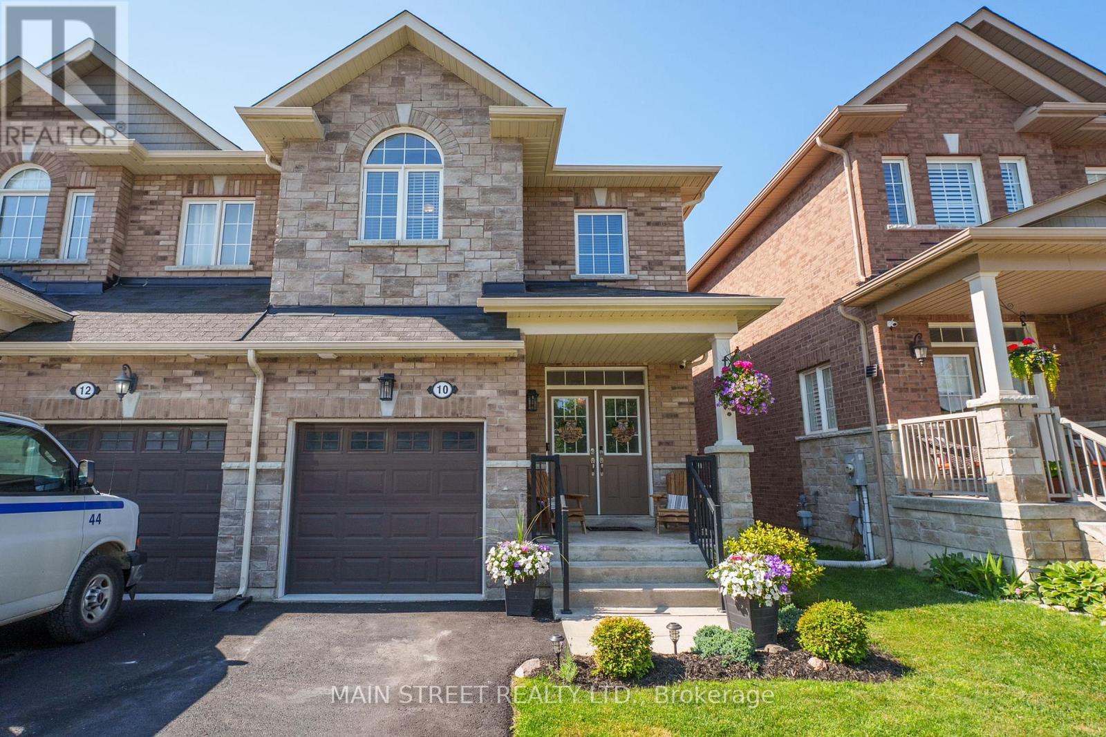 10 Prosser Cres, Georgina, ON L0E 1R0