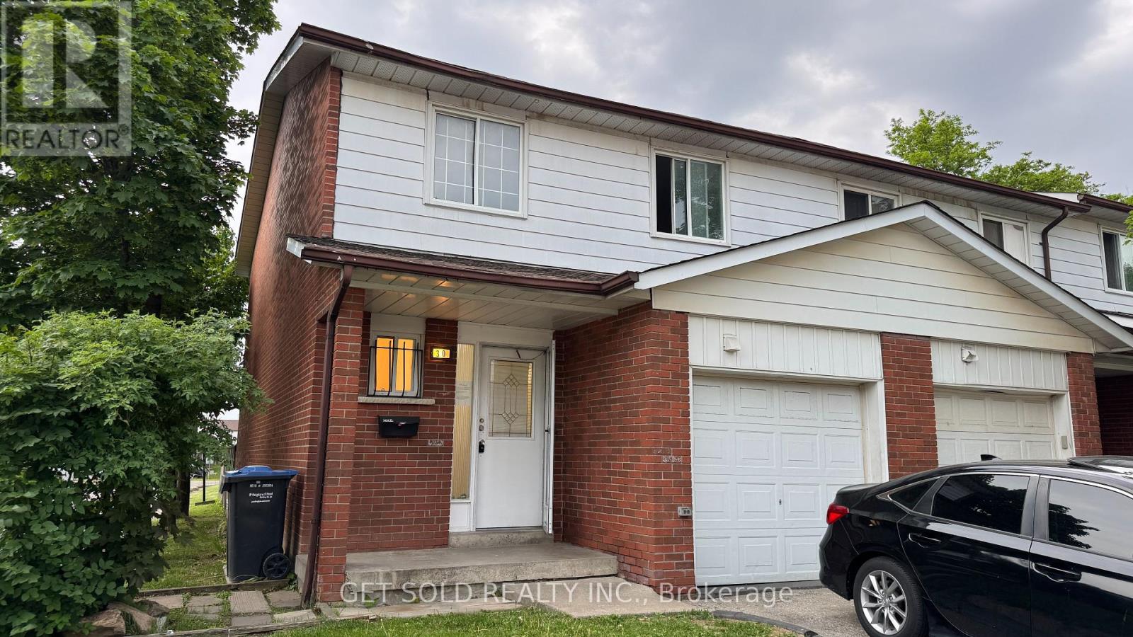 30 7560 Goreway Dr, Mississauga, ON L4T 3C7