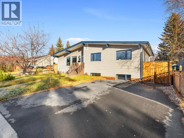 36 Donjek Rd, Whitehorse, YT Y1A 3P9