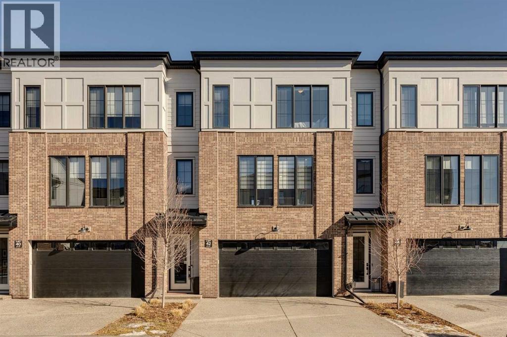 130 Discovery Drive Sw Unit 42, Calgary, AB T3H 6E9