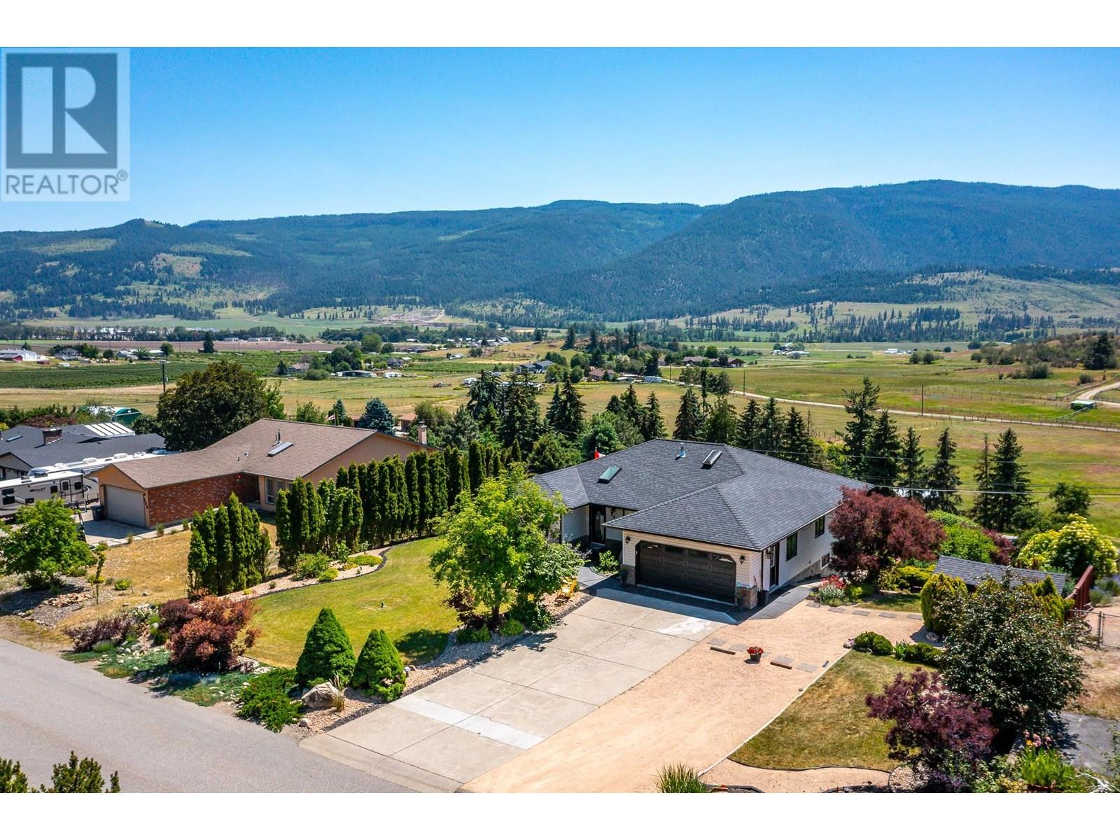 248 Scenic Dr, Coldstream, BC V1B 2X4