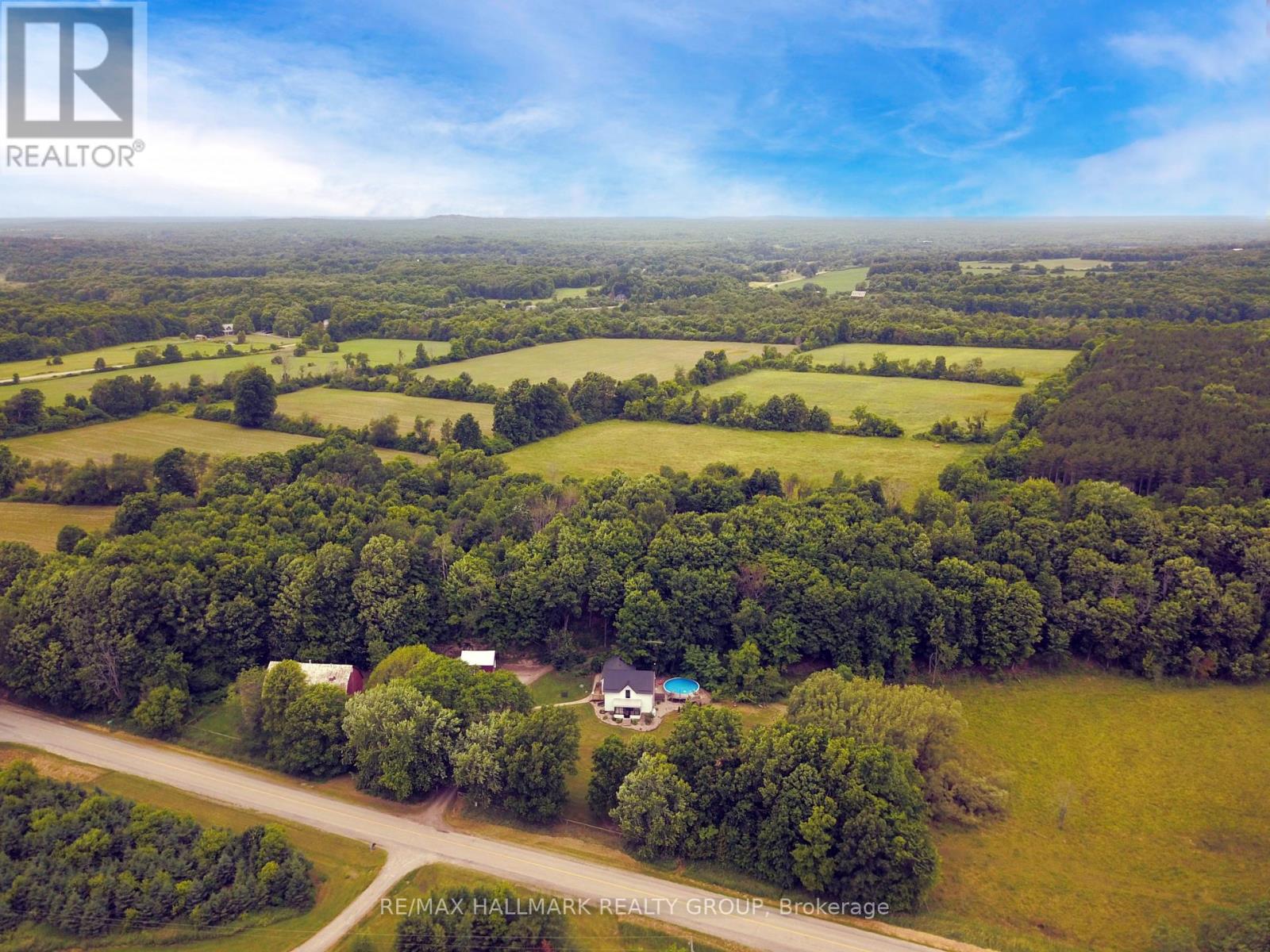 109 Quabbin Rd W, Leeds and the Thousand Islands, ON K0E 1R0