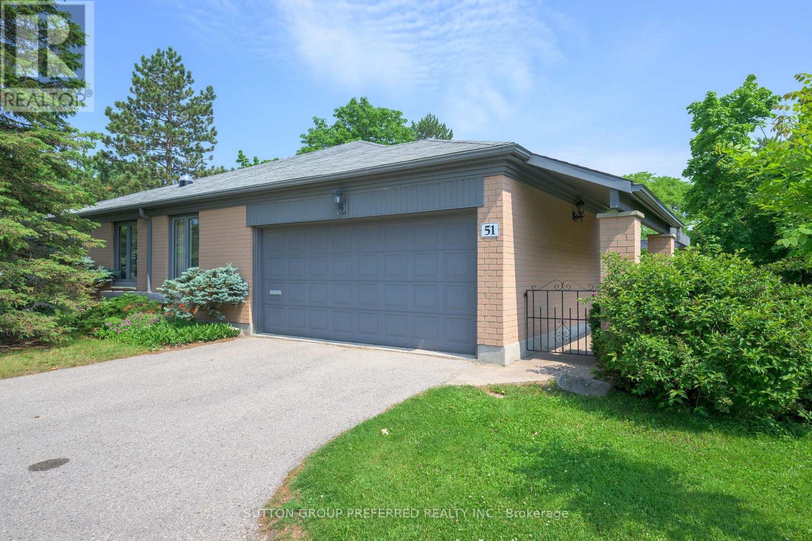 51 50 Fiddlers Green Rd, London, ON N6H 4T4