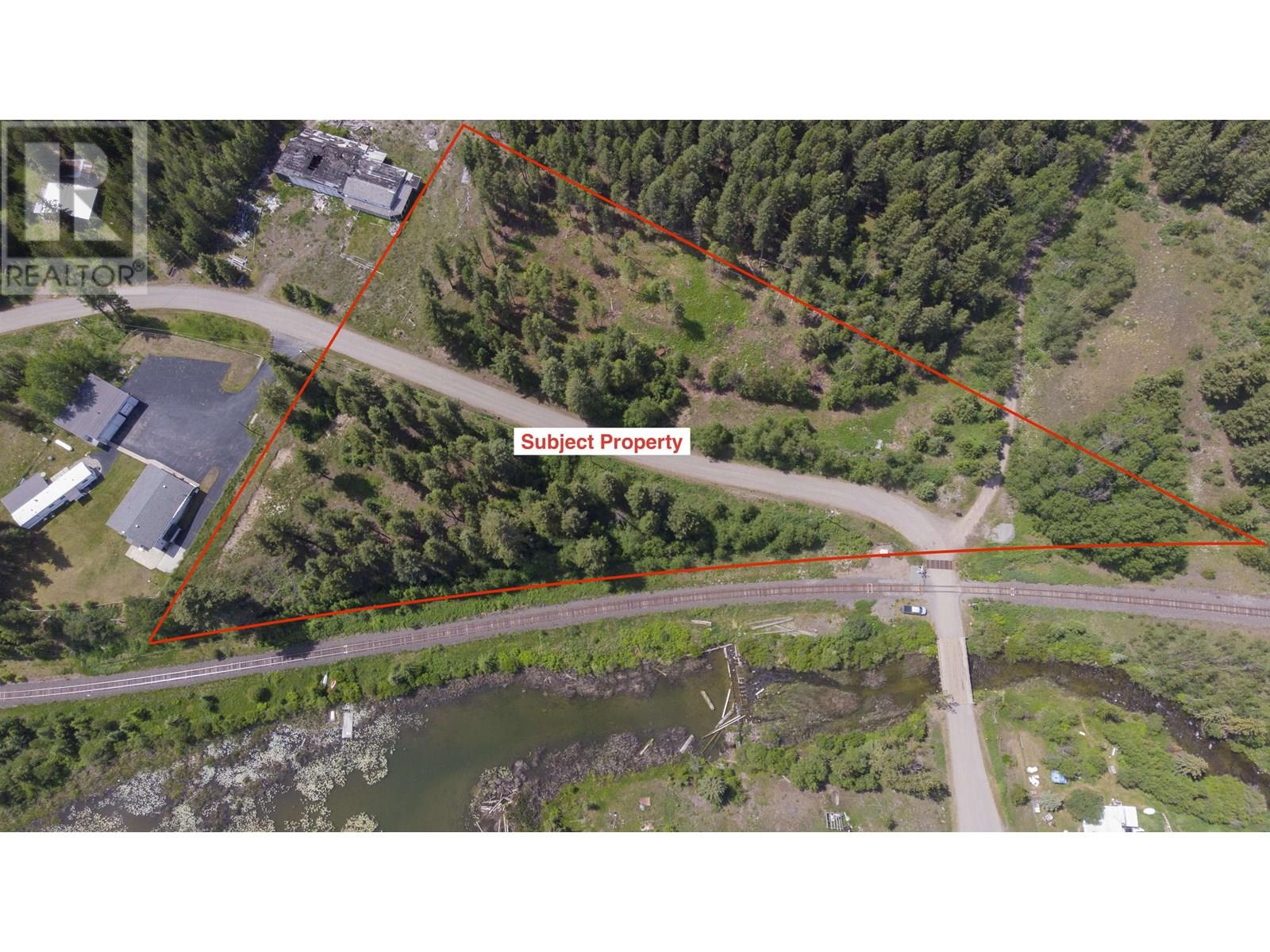 3340 Wright Station Rd, Lac La Hache, BC V0K 1T1
