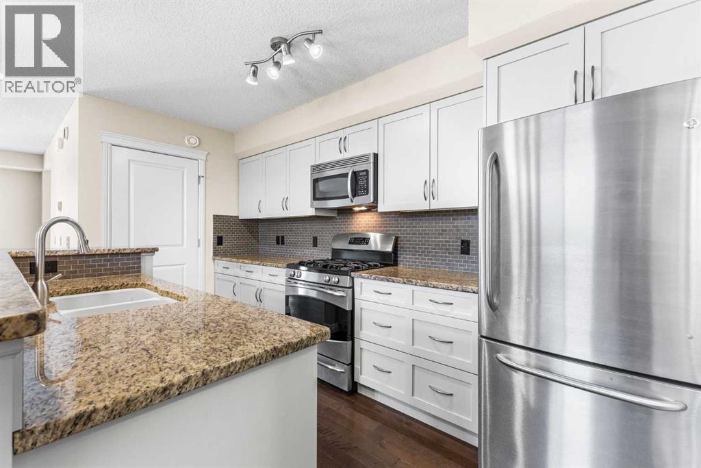 50 Mike Ralph Way SW, Calgary, AB T3E 0H8
