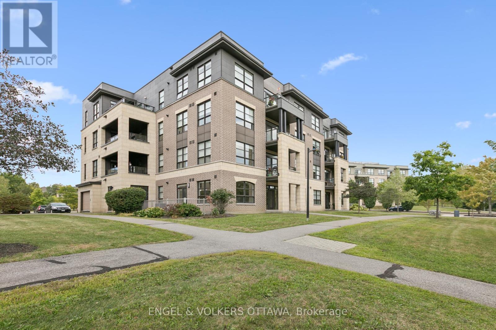 101 160 Montblanc Private, Ottawa, ON K1C 0B8