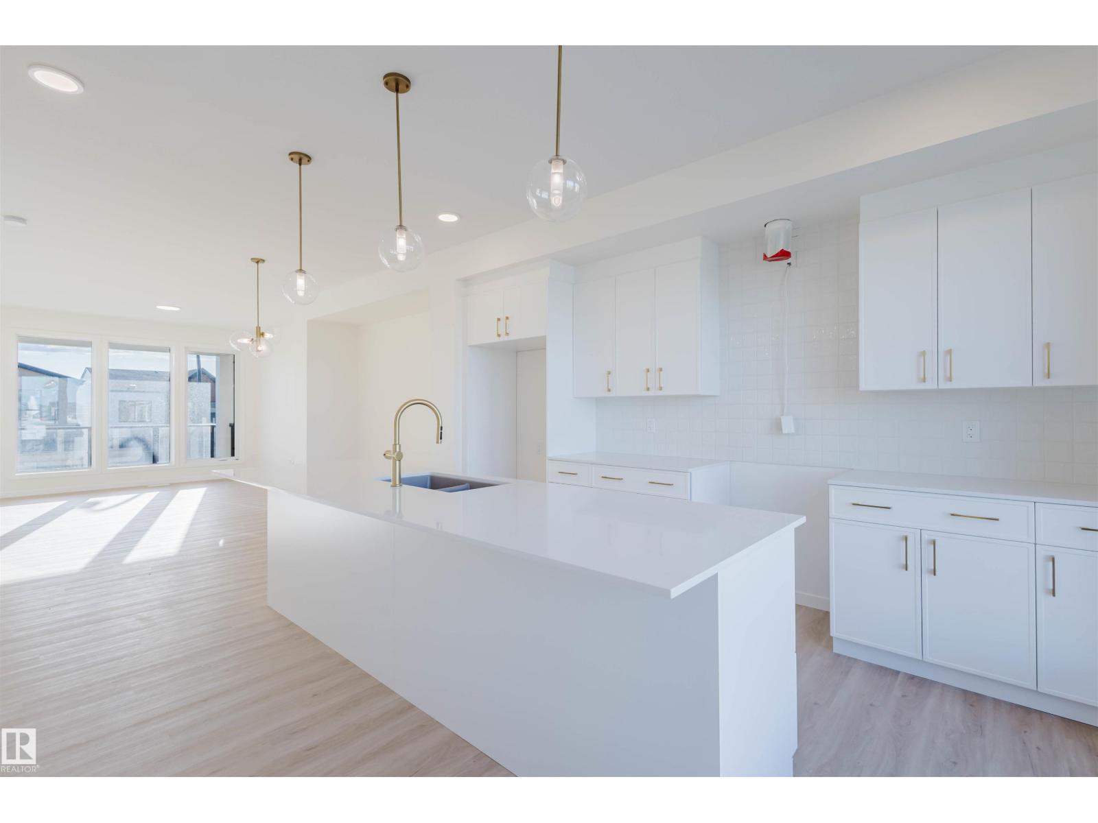 33 St Sw Unit 463, Edmonton, AB T6X 3C9