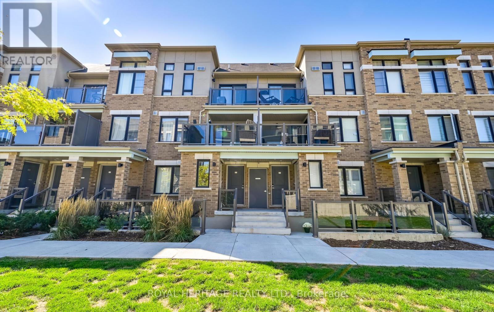 31 Lookout Dr D Dr #c, Clarington, ON L1C 7G1