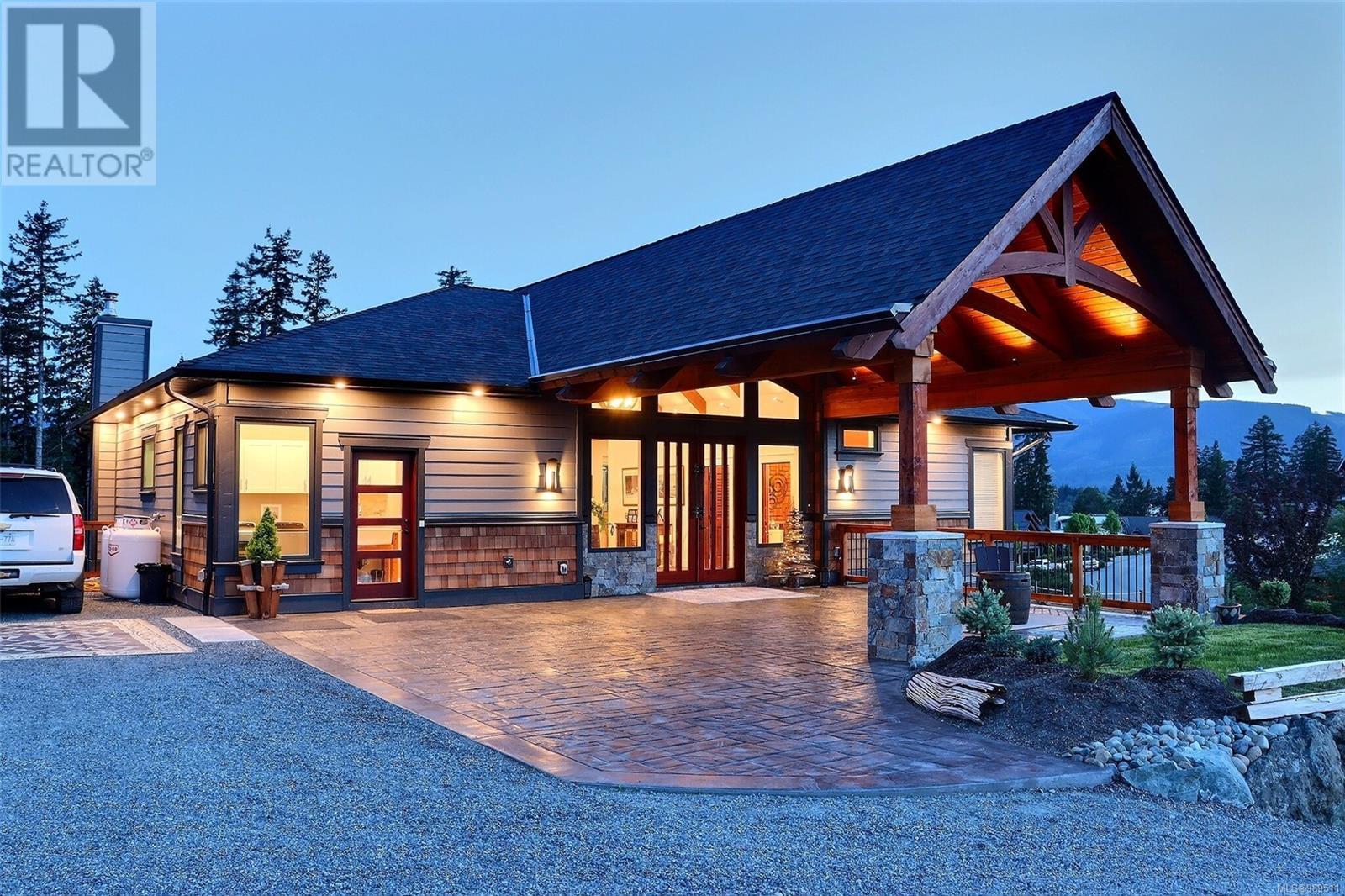 7343 Lakefront Pl, Lake Cowichan, BC V0R 2G1