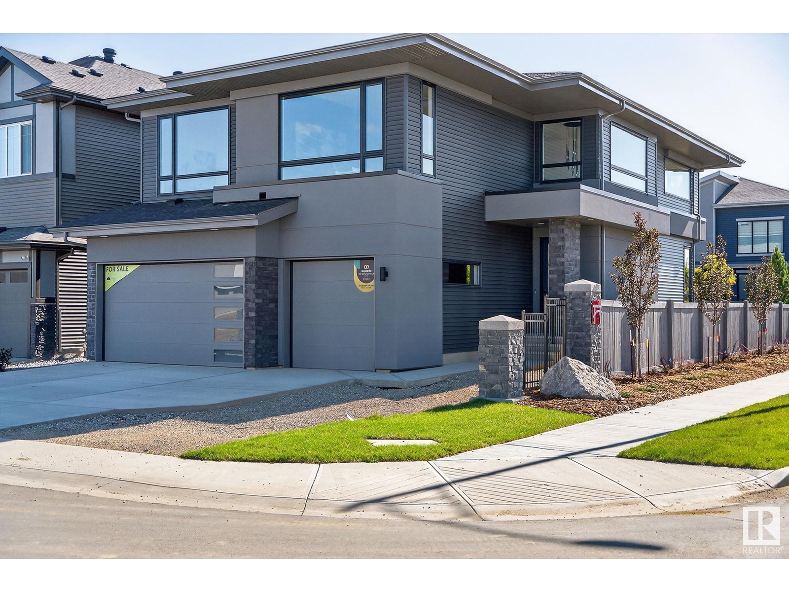 6703 Knox Co SW, Edmonton, AB T6W 4Z9