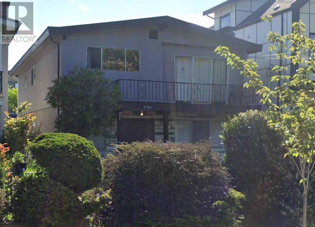 8162 Cartier St, Vancouver, BC V6P 4T5