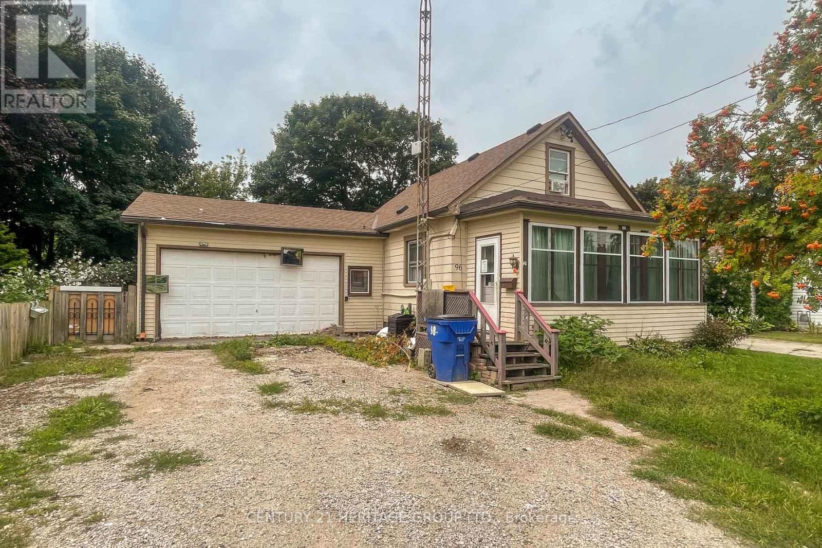 96 Woods St, Chatham-Kent, ON N7L 3R2