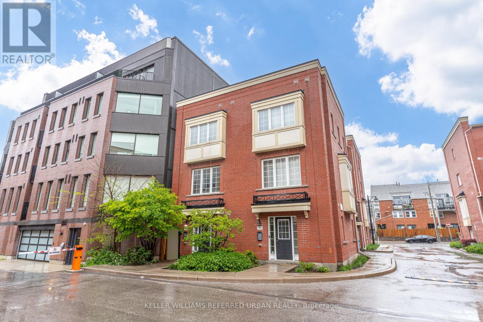 68 Raffeix Ln, Toronto, ON M5A 3P1