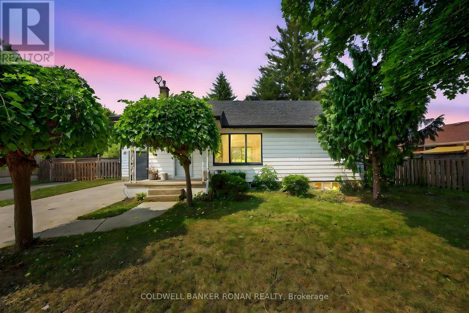 180 Wellington St E, New Tecumseth, ON L9R 1G5