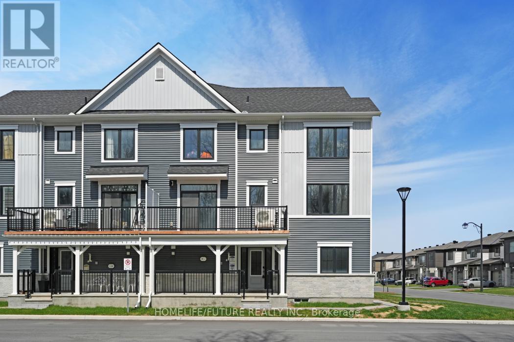 651 Cygnus St, Ottawa, ON K2J 7B2