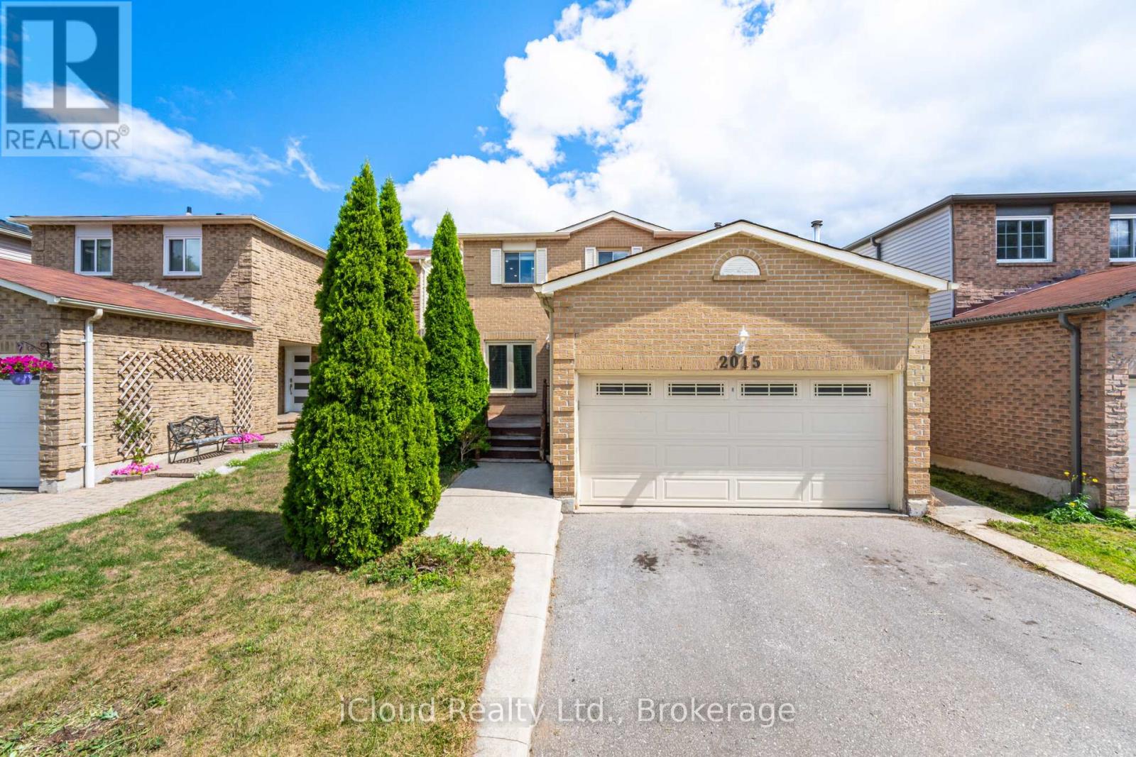 2015 Shay Dr, Pickering, ON L1X 1Y1