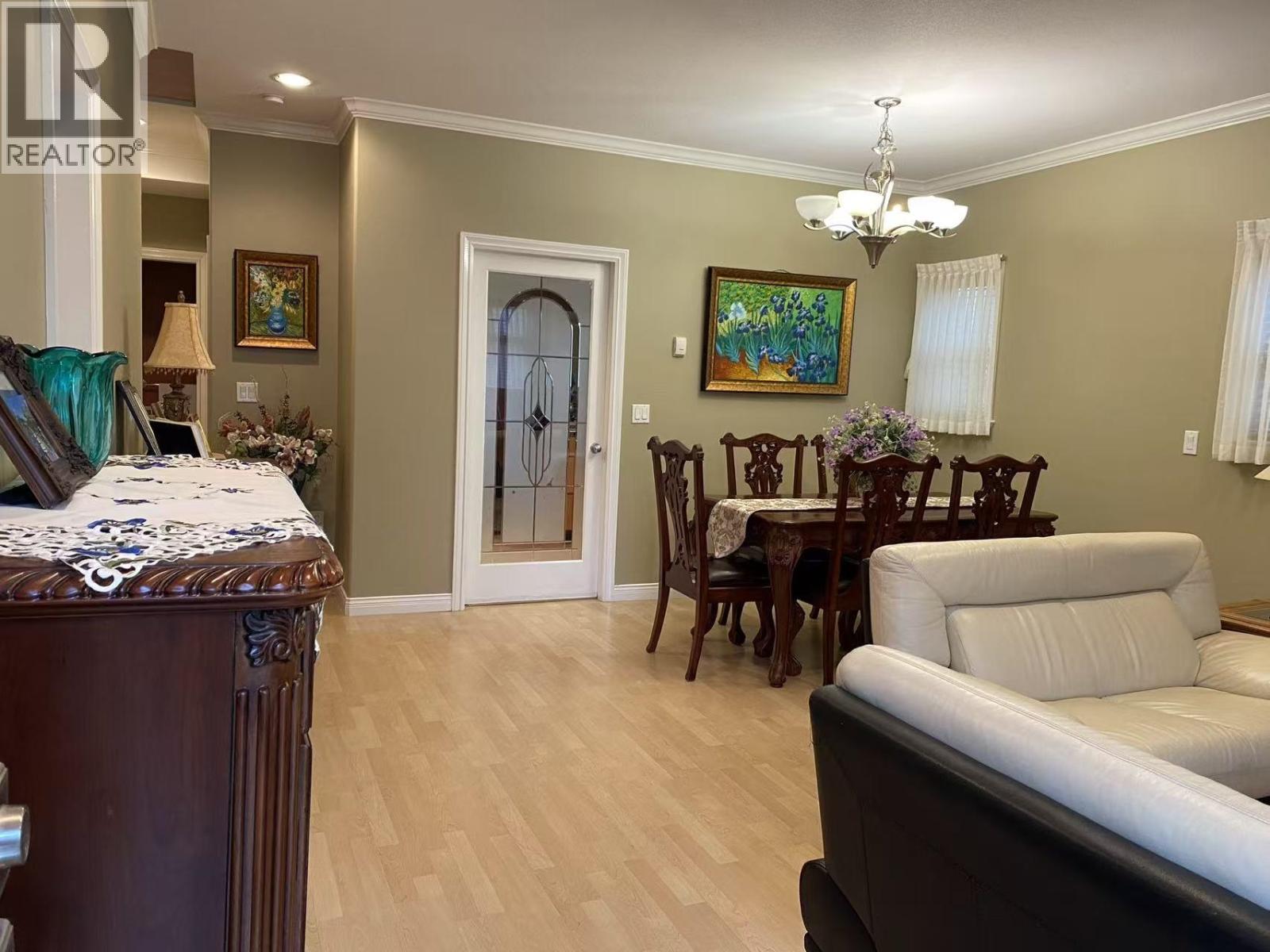 6060 Clinton St, Burnaby, BC V5J 2M5