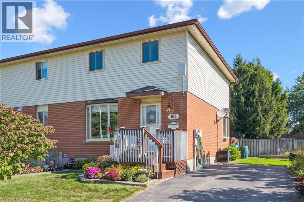 108 Penelope Dr, Kitchener, ON N2N 3C7