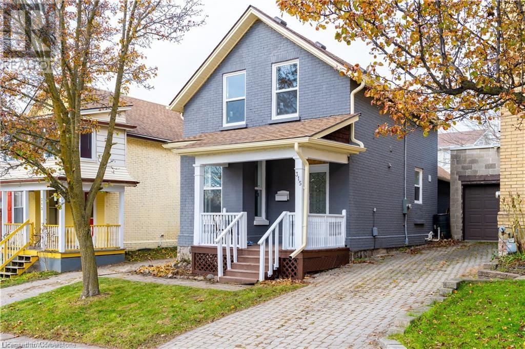 315 Simcoe St, Woodstock, ON N4S 1J2