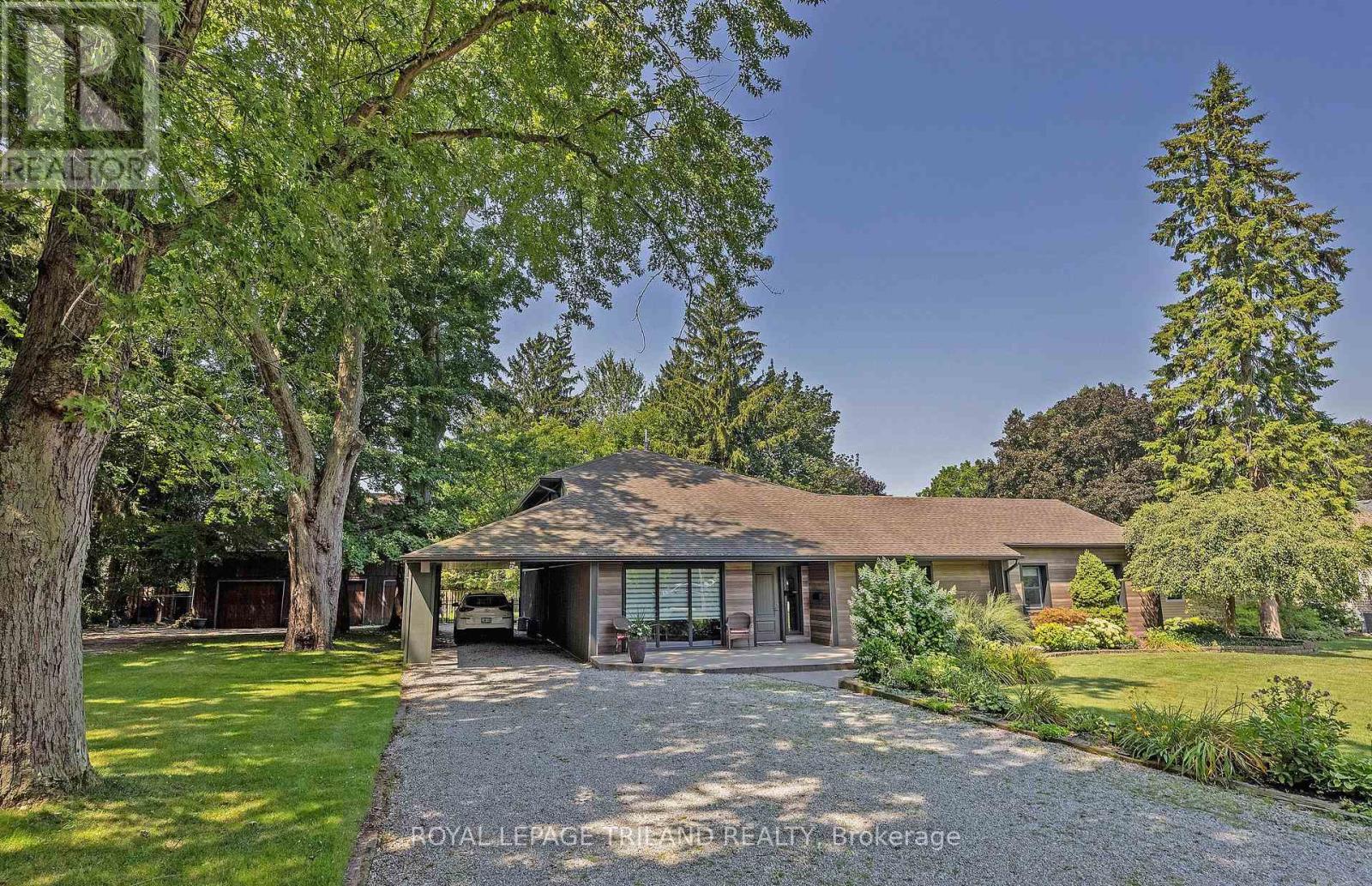 58 Crescent Ave, Central Elgin, ON N5P 2K3
