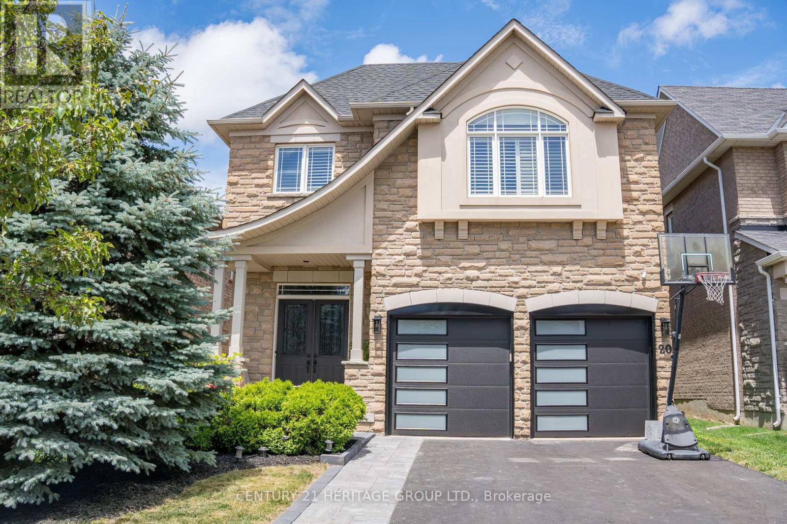 20 Altus Park Dr, Vaughan, ON L6A 0Z5