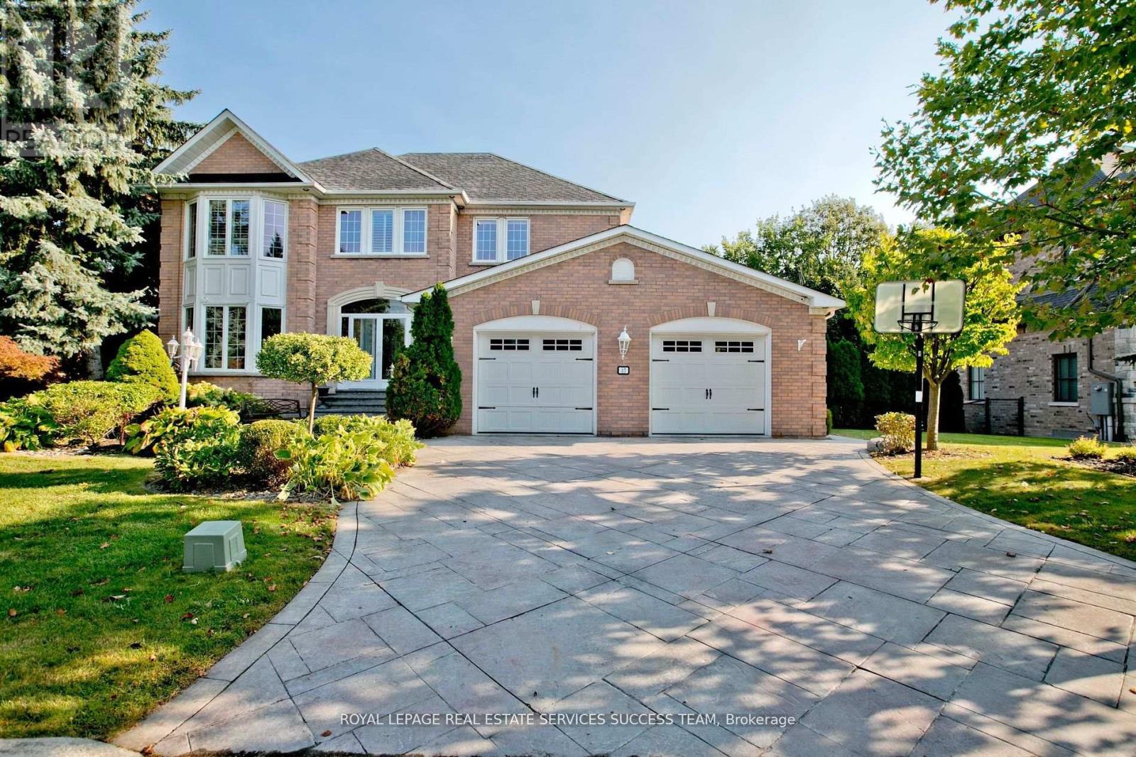 37 Heatherwood Cres, Markham, ON L3R 8W6