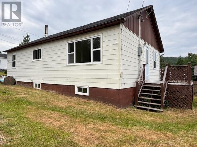 28 Poplar Rd, Springdale, NL A0J 1T0