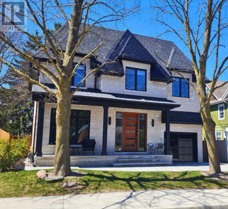 140 Temperance St, Aurora, ON L4G 2R4