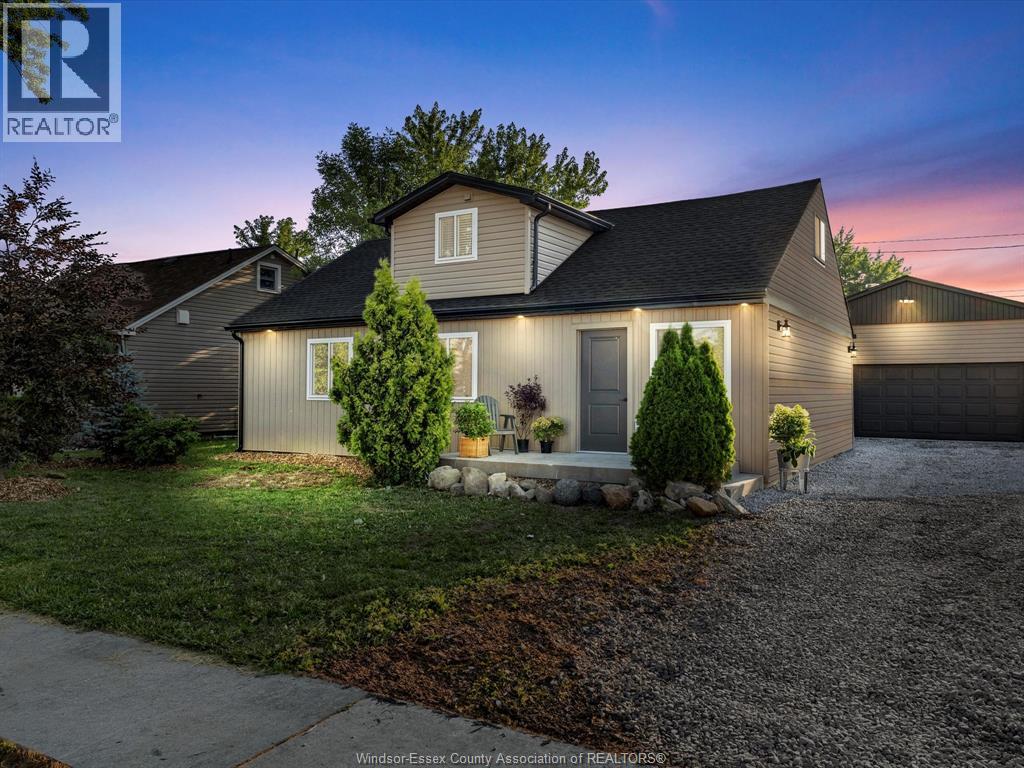 2738 Chandler Rd, Windsor, ON N8W 4B5