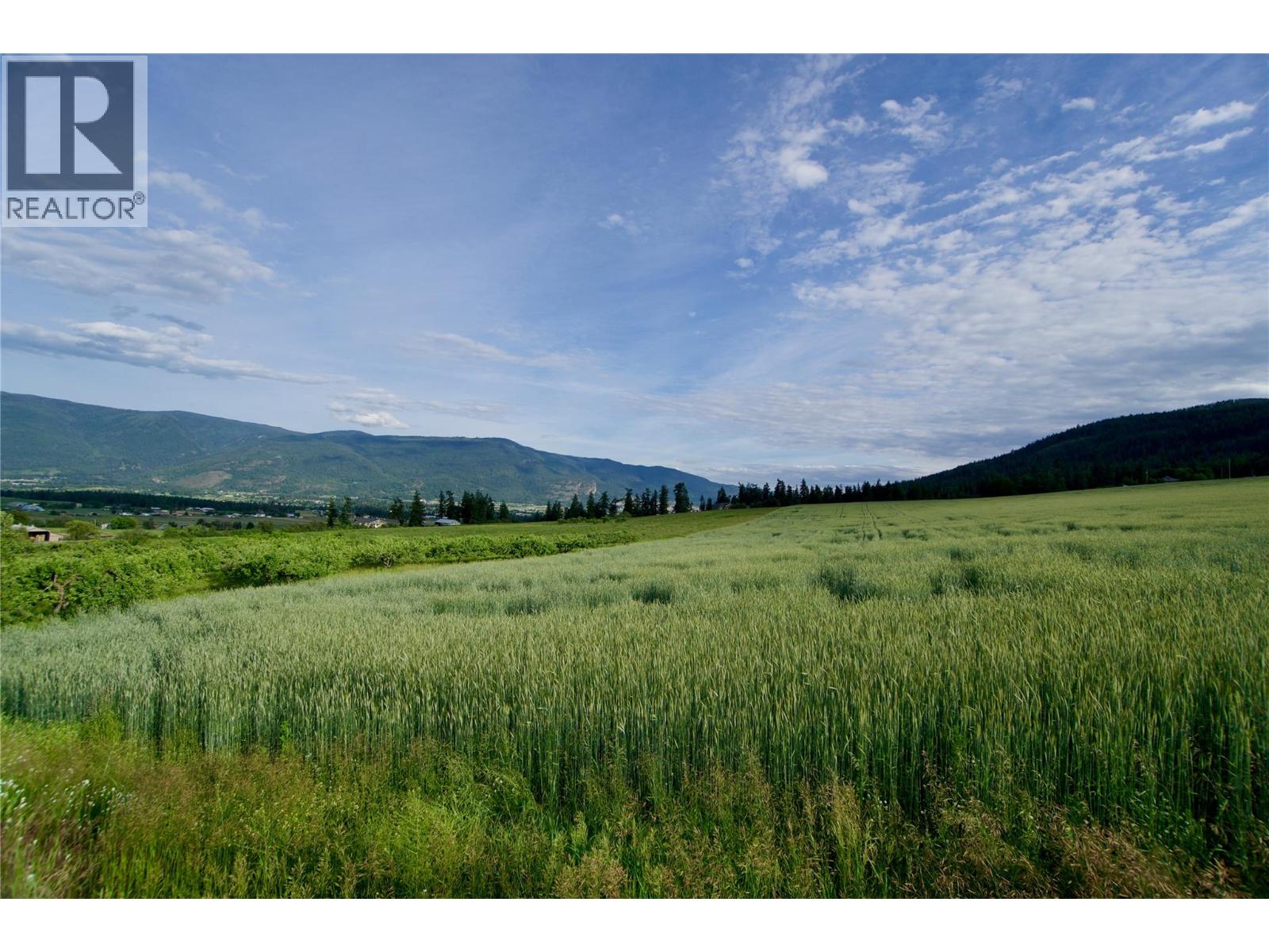 000 Hallam Rd, Armstrong, BC V0E 1B0