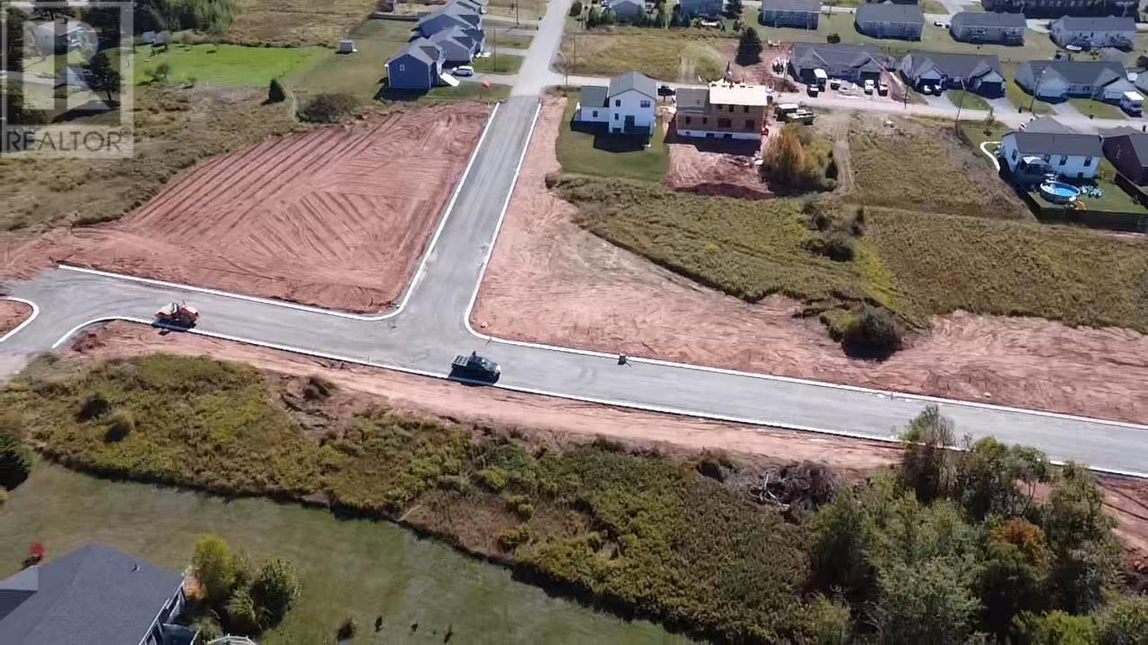 84 Squire Ln, Stratford, PE C1B 4L9