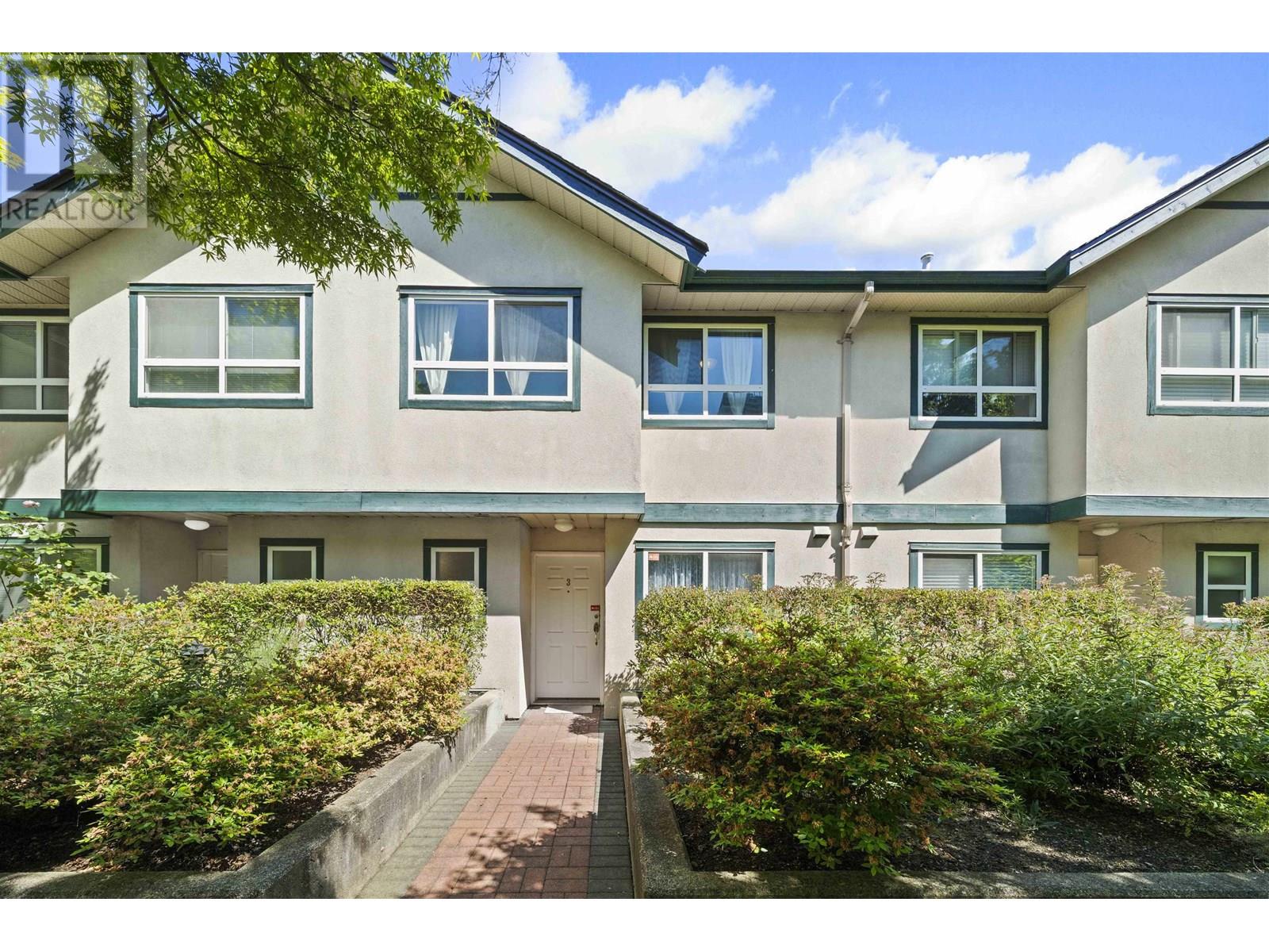 4238 Bond Street Unit 3, Burnaby, BC V5H 1G4